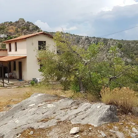 Ample Modern Country * Nea Epidavros